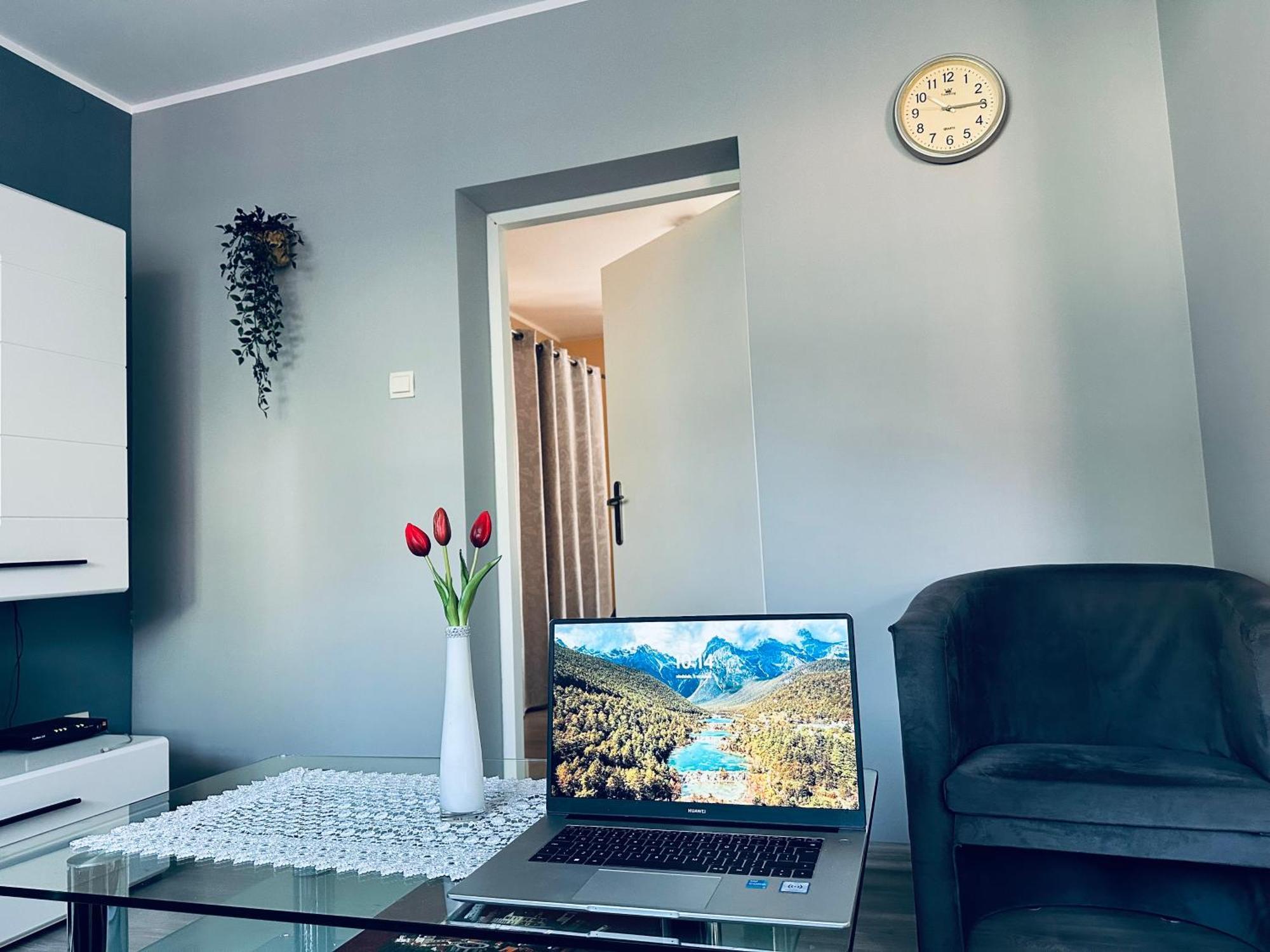Pod Debem Apartment Jugow Bagian luar foto