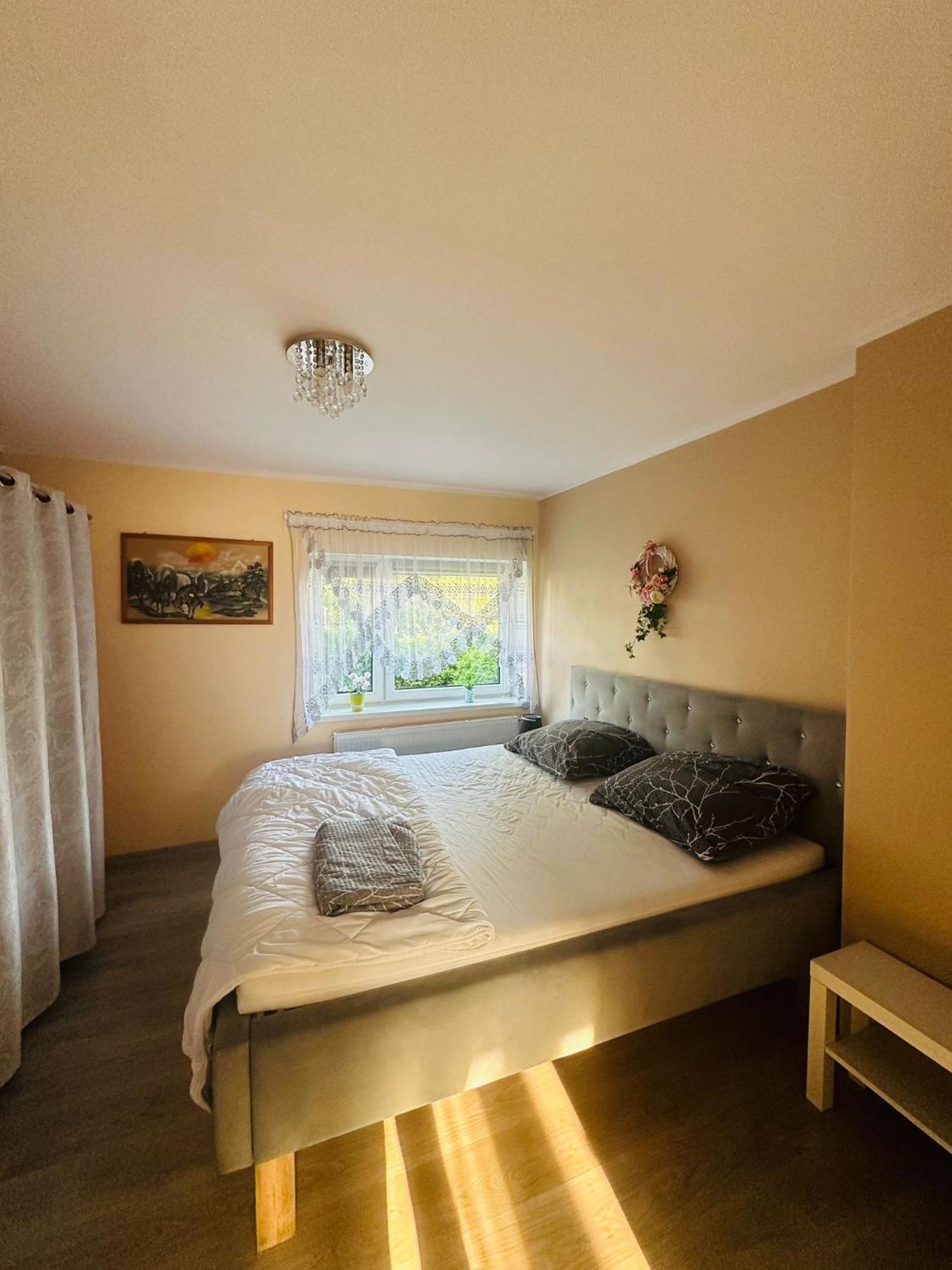 Pod Debem Apartment Jugow Bagian luar foto